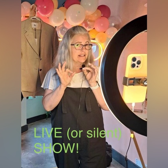 Meet your Posher, Deb - Picture 3 of 7